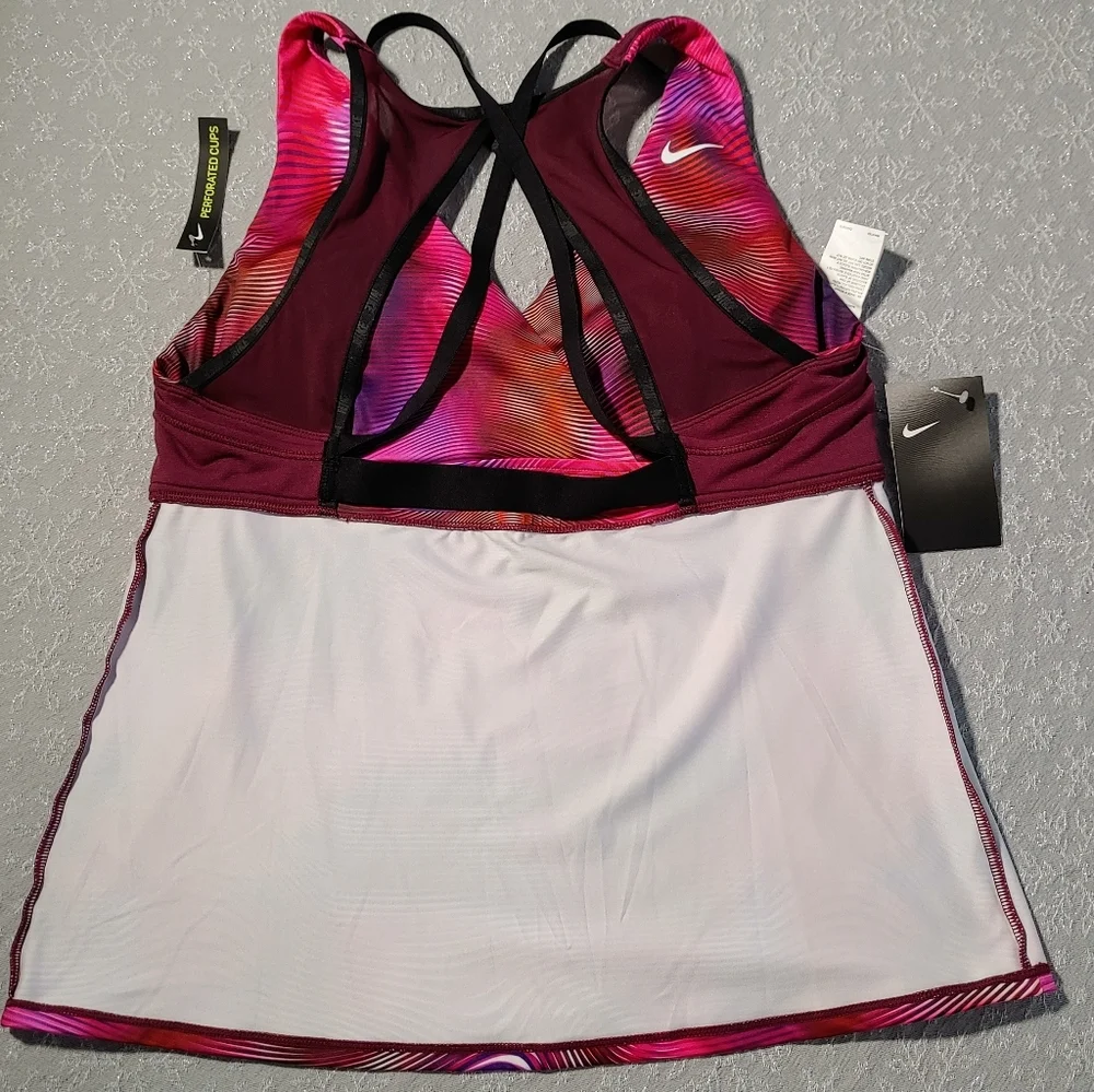 Nike New Women's Sport Top - Picture 6 of 6